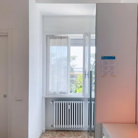 Confortini Sunday 招待所