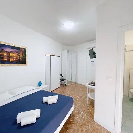 Confortini Sunday 招待所