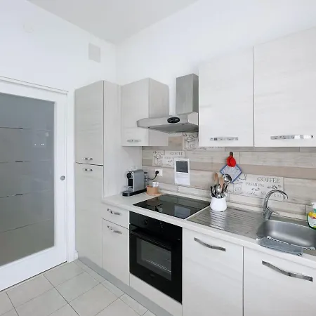 招待所 Confortini Sunday 3*