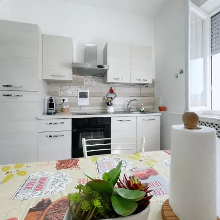 Confortini Sunday 招待所 3*