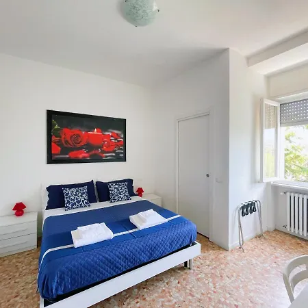 招待所 Confortini Sunday 3*