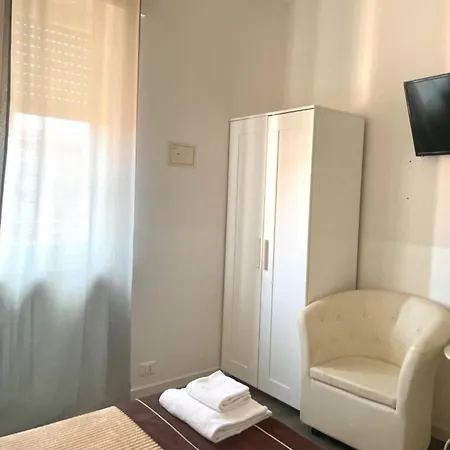 Confortini Sunday 招待所 3*